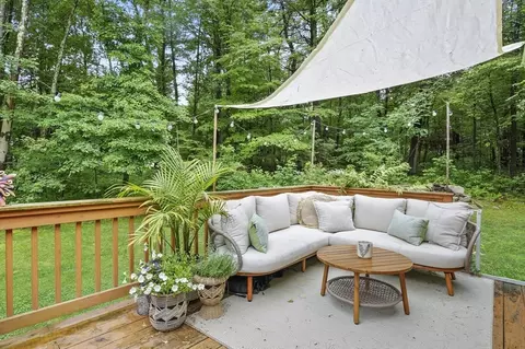 Exterior - 16 Carrier Ln, Sutton, MA 01590 photo 3 of 9