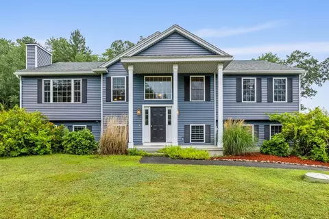 23 Hemlock Dr, Ayer, MA 01432