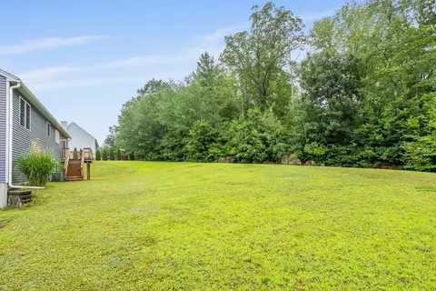 23 Hemlock Dr, Ayer, MA 01432 photo 11
