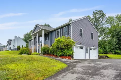 23 Hemlock Dr, Ayer, MA 01432 photo 5