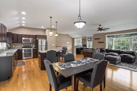 23 Hemlock Dr, Ayer, MA 01432 photo 2