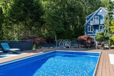 72 River Rd, Marstons Mills, MA 02648 photo 3