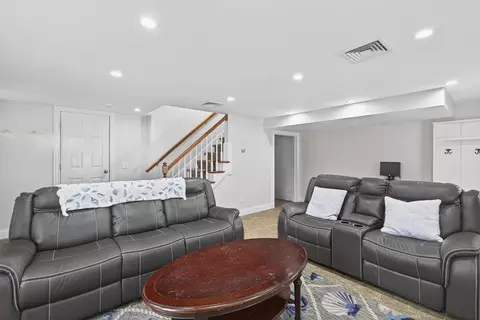 72 River Rd, Marstons Mills, MA 02648 photo 5