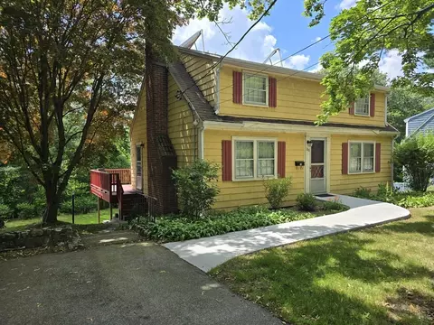 150 Grove St, Reading, MA 01867