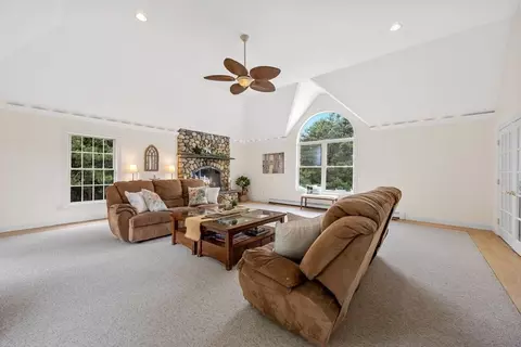 29 Weatherdeck Dr, Bourne, MA 02532 photo 12