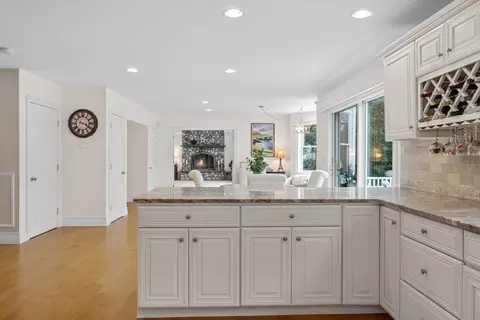 29 Weatherdeck Dr, Bourne, MA 02532 photo 7