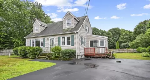 2 David Cir, Woburn, MA 01801