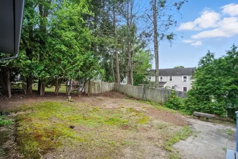 32 Pine Hill Rd, Springfield, MA 01118 photo 32