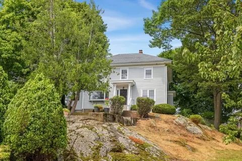 160 Loring Ave, Salem, MA 01970