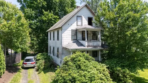 59 Day Ave, Northampton, MA 01060