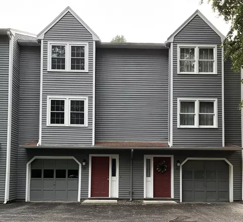 25 Juniper St #21, Lowell, MA 01852