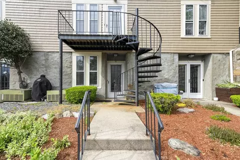 450 Rock #2, Fall River, MA 02720 photo 23