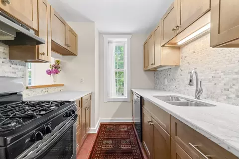 450 Rock #2, Fall River, MA 02720 photo 4