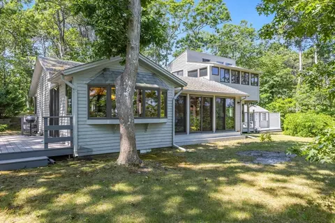 17 Gull Haven Ln, Wellfleet, MA 02667