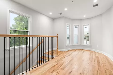 17 Burns St #1, Lowell, MA 01852