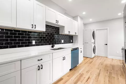 17 Burns St #2, Lowell, MA 01852