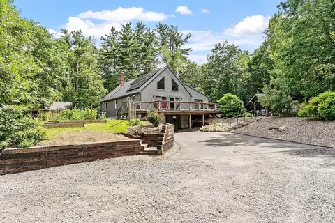 737 New West Townsend, Lunenburg, MA 01462