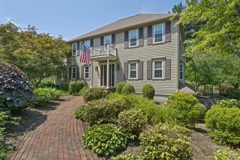 23 Tindale Way, Hanover, MA 02339