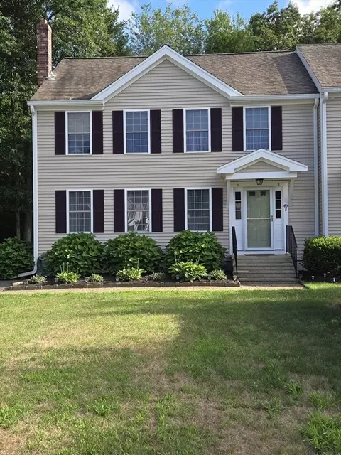 45 Colt Cir #B, Taunton, MA 02780
