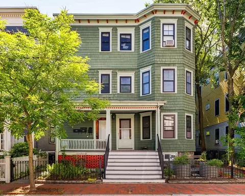 59 Pemberton St #1, Cambridge, MA 02140