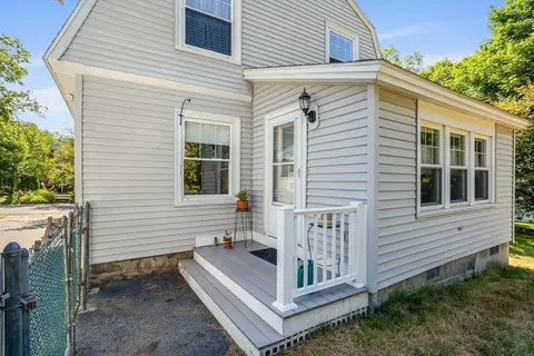 16 Tremont St, Maynard, MA 01754 photo 5