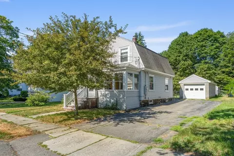 16 Tremont St, Maynard, MA 01754 photo 2
