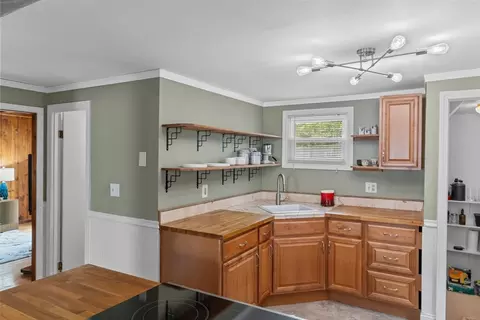 16 Florida Rd, Maynard, MA 01754 photo 8