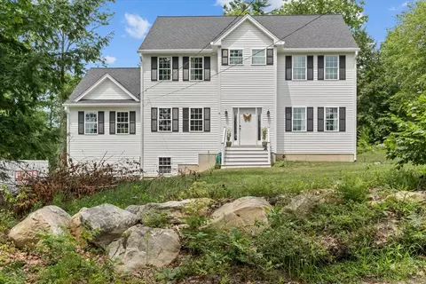 8 Sled Rd, Ashburnham, MA 01430