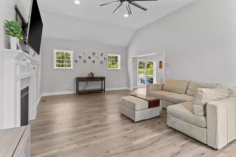 8 Sled Rd, Ashburnham, MA 01430 photo 13