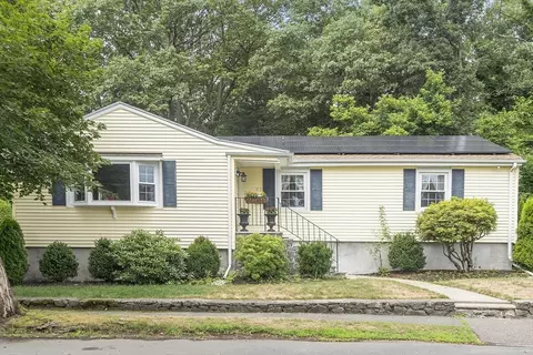 57 Crooker Dr, Lynn, MA 01904