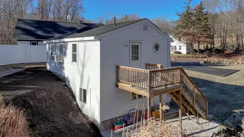 112 Millville Rd # A, Mendon, MA 01756