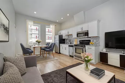 136 W Sixth St #1A, Boston, MA 02127