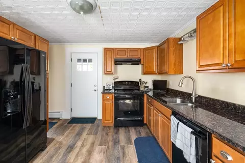 11 Stone Path Ln, Easthampton, MA 01027 photo 31