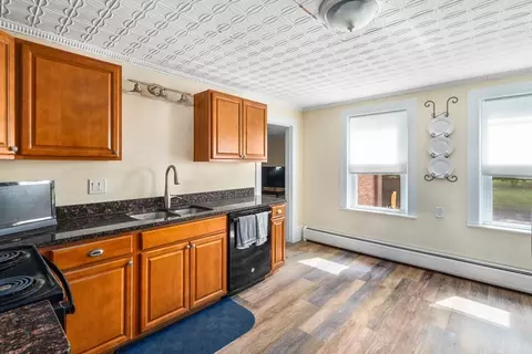 11 Stone Path Ln, Easthampton, MA 01027 photo 28