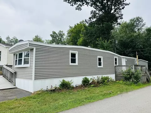 1790 Massachusetts Ave #28, Lunenburg, MA 01462