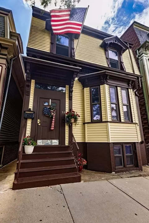 53 Monmouth St, Boston, MA 02128