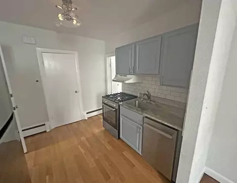 722 E 6th St, Boston, MA 02127 photo 10