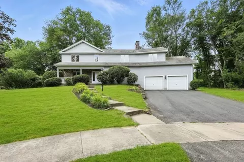 93 Jonquil Ln, Longmeadow, MA 01106