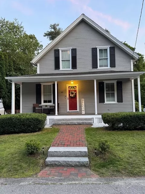 43 Fredonian St, Shirley, MA 01464