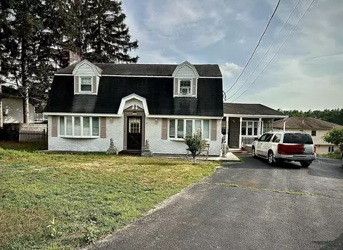 1496 Varnum, Lowell, MA 01854