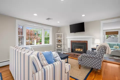 69 Joan Rd, Centerville, MA 02632 photo 4