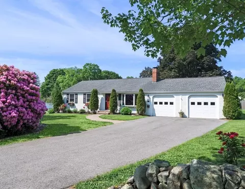48 Summer St, Danvers, MA 01923