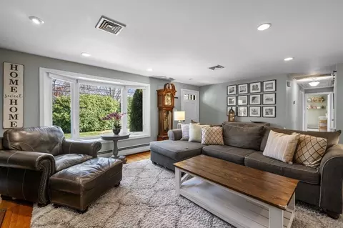 48 Summer St, Danvers, MA 01923 photo 6