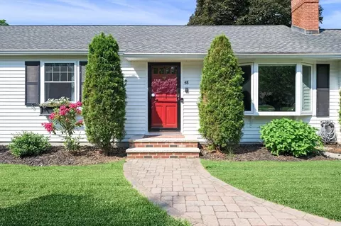 48 Summer St, Danvers, MA 01923 photo 4