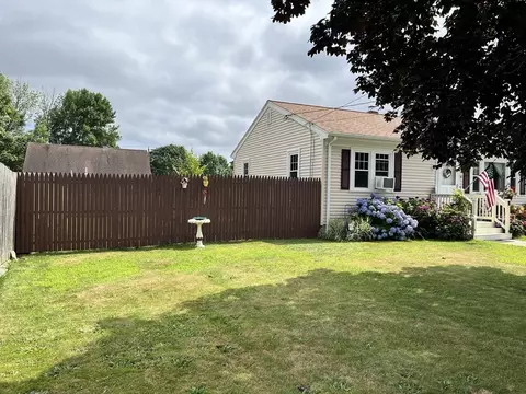 61 Harding Rd, Fairhaven, MA 02719 photo 10