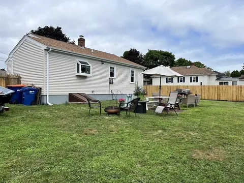 61 Harding Rd, Fairhaven, MA 02719 photo 5