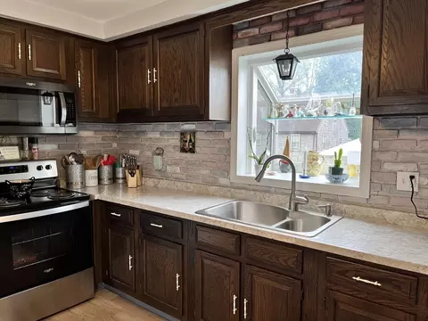 61 Harding Rd, Fairhaven, MA 02719 photo 6