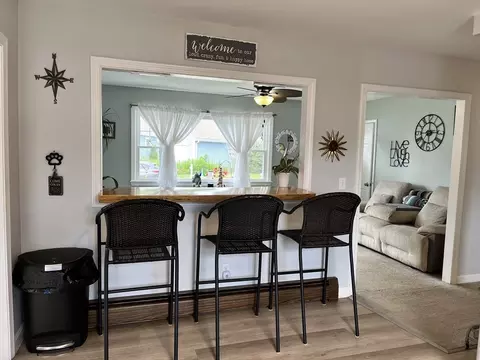 61 Harding Rd, Fairhaven, MA 02719 photo 4