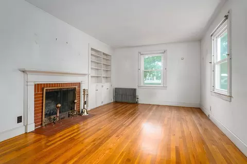 51 Taft Ave, Easthampton, MA 01027 photo 4