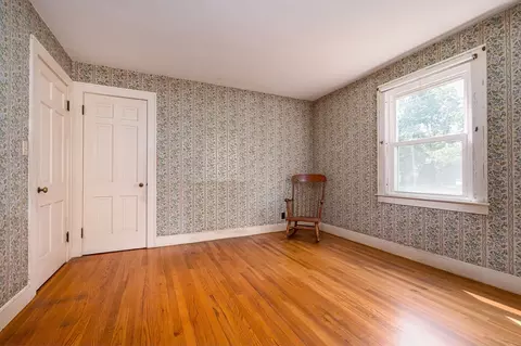 51 Taft Ave, Easthampton, MA 01027 photo 13